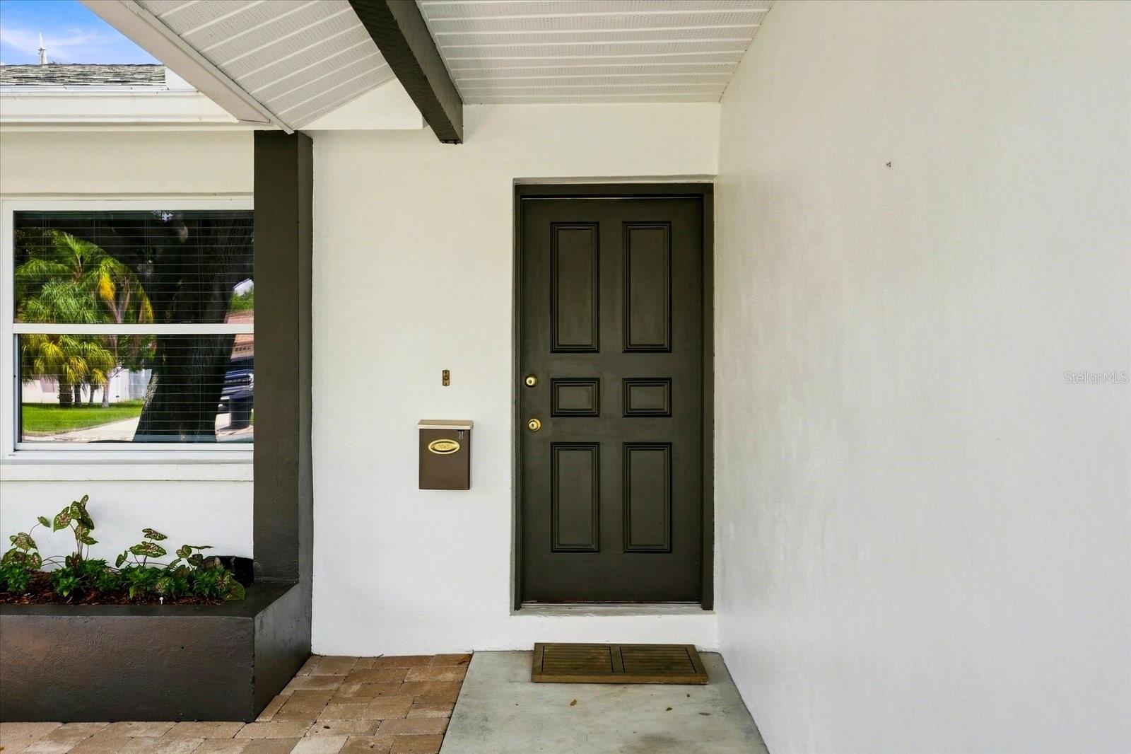 2334 Tropical Shores Dr Se Property Photo 9