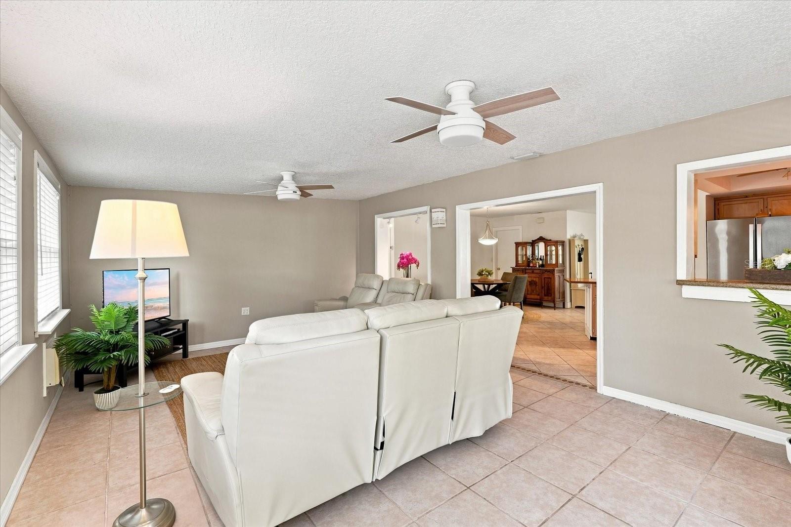 2334 Tropical Shores Dr Se Property Photo 21
