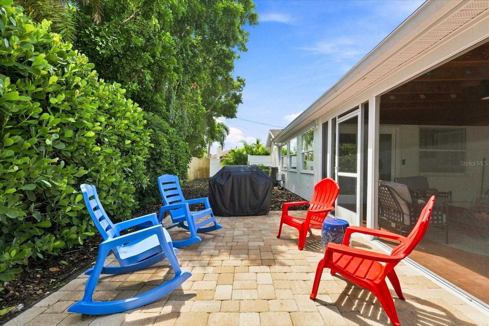 2334 Tropical Shores Dr Se Property Photo 38