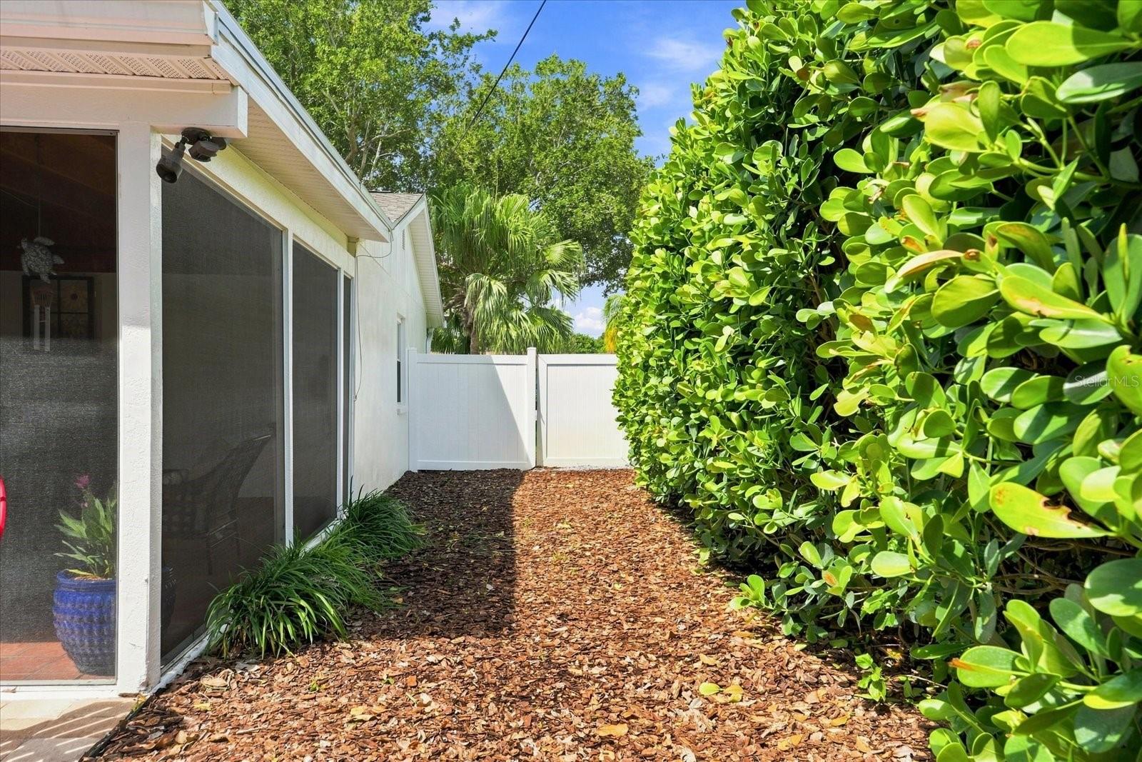 2334 Tropical Shores Dr Se Property Photo 42