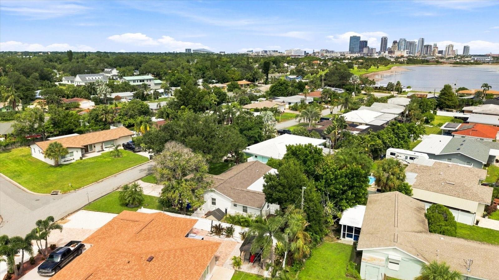 2334 Tropical Shores Dr Se Property Photo 44