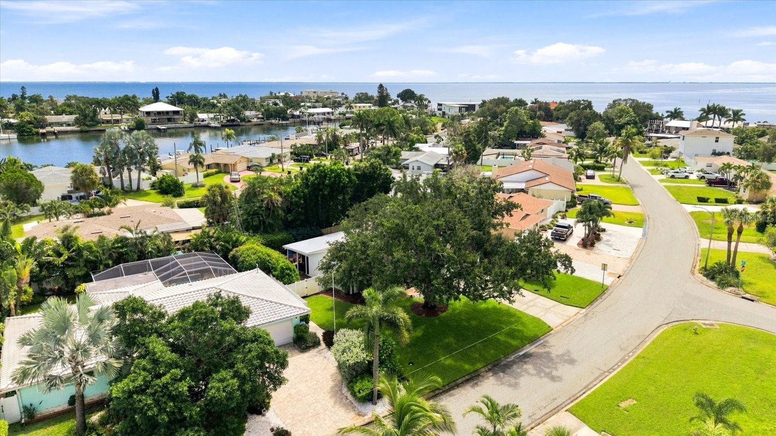 2334 Tropical Shores Dr Se Property Photo 45