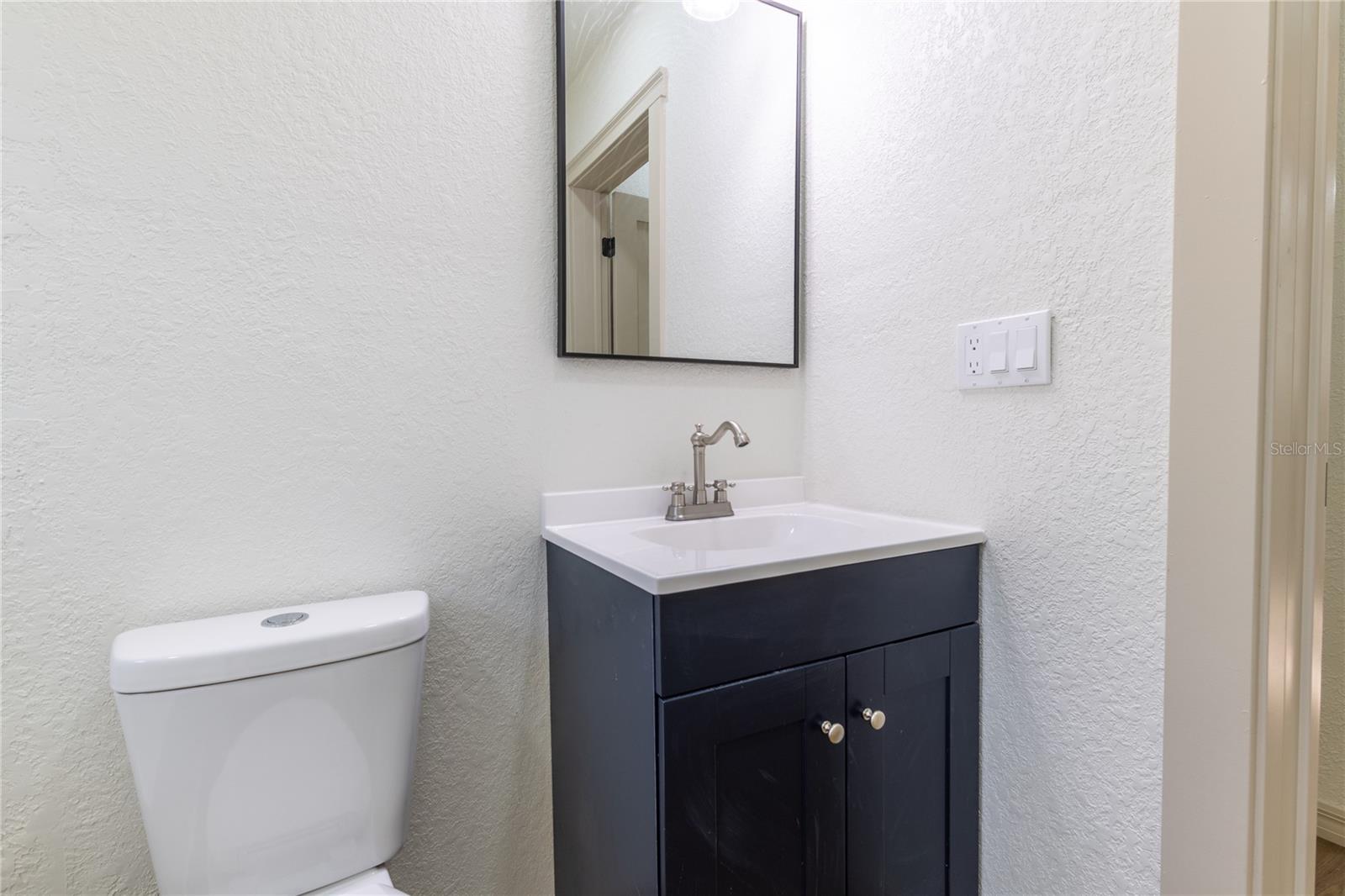 14022 4th St Property Photo 10