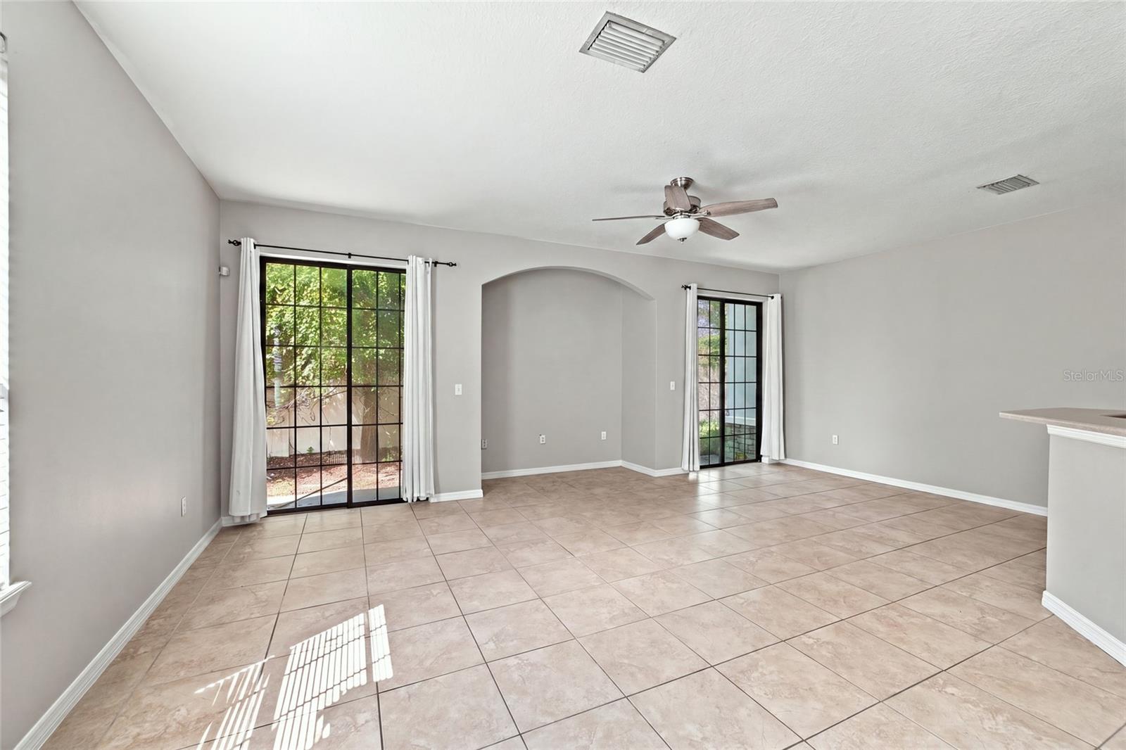5519 Kinglethill Dr Property Photo 6