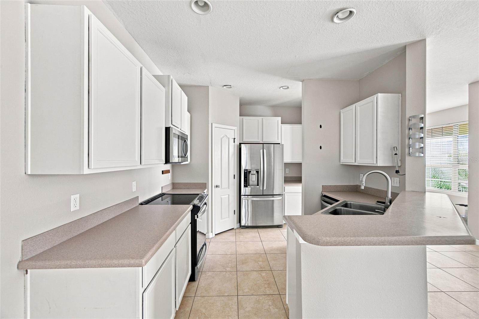 5519 Kinglethill Dr Property Photo 8