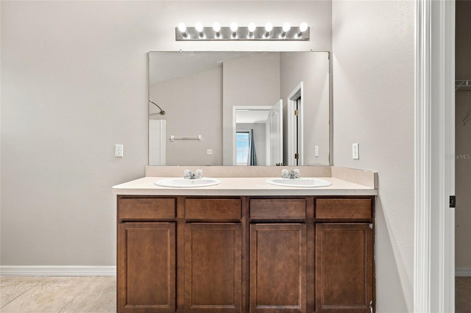 5519 Kinglethill Dr Property Photo 17