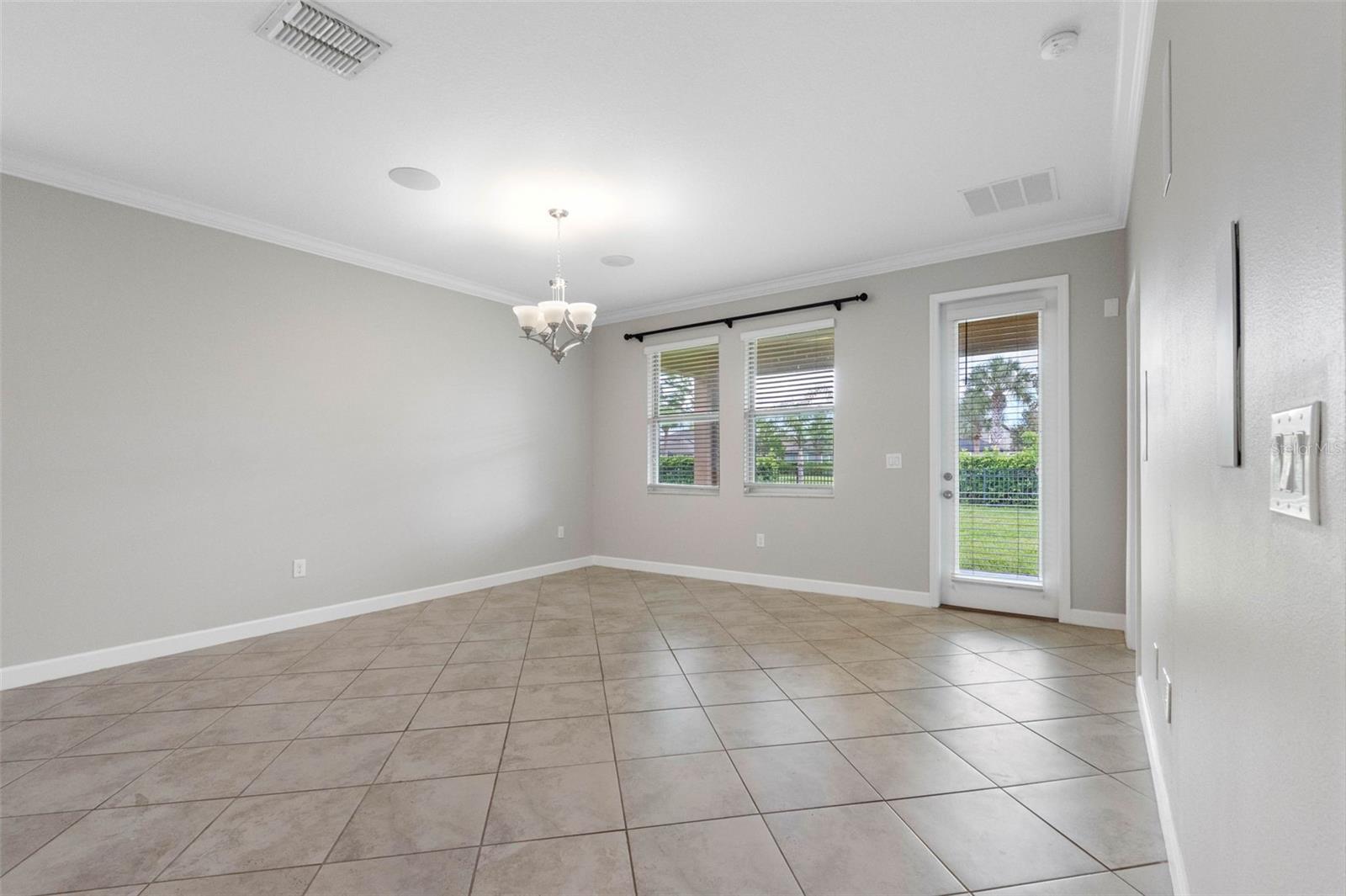 9730 Ivory Dr Property Photo 28