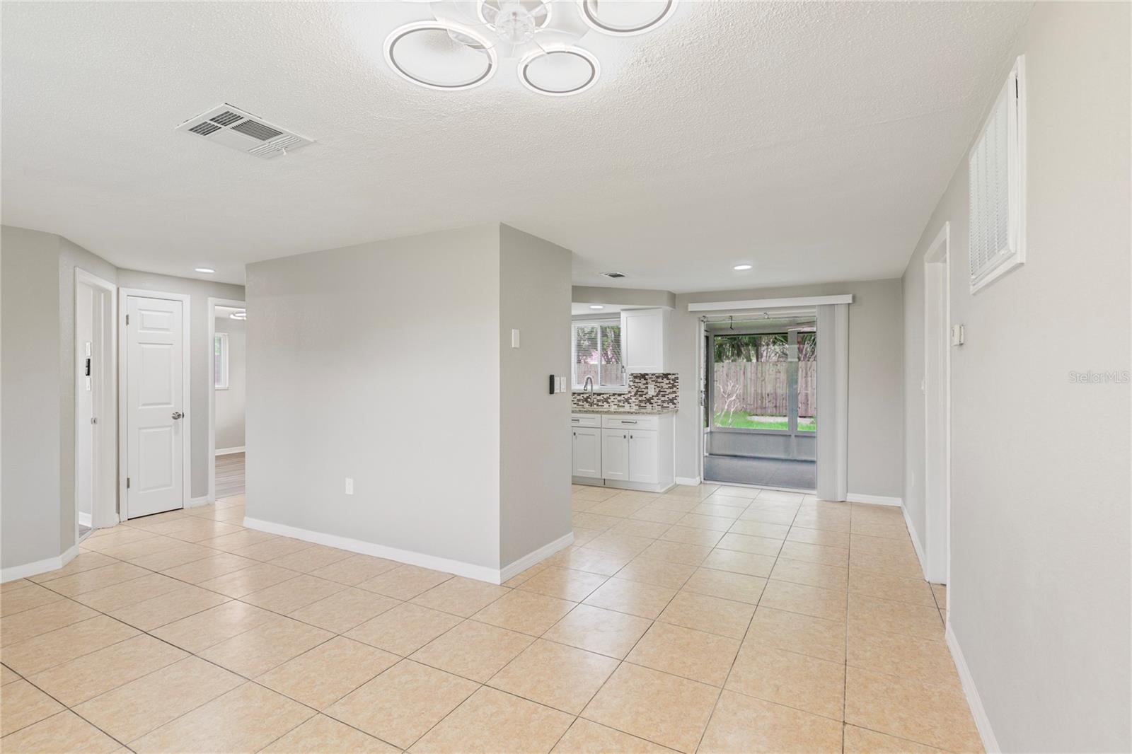 3130 Coldwell Dr Property Photo 7