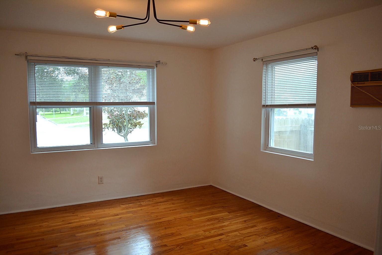 1401 34th Ave N Property Photo 11