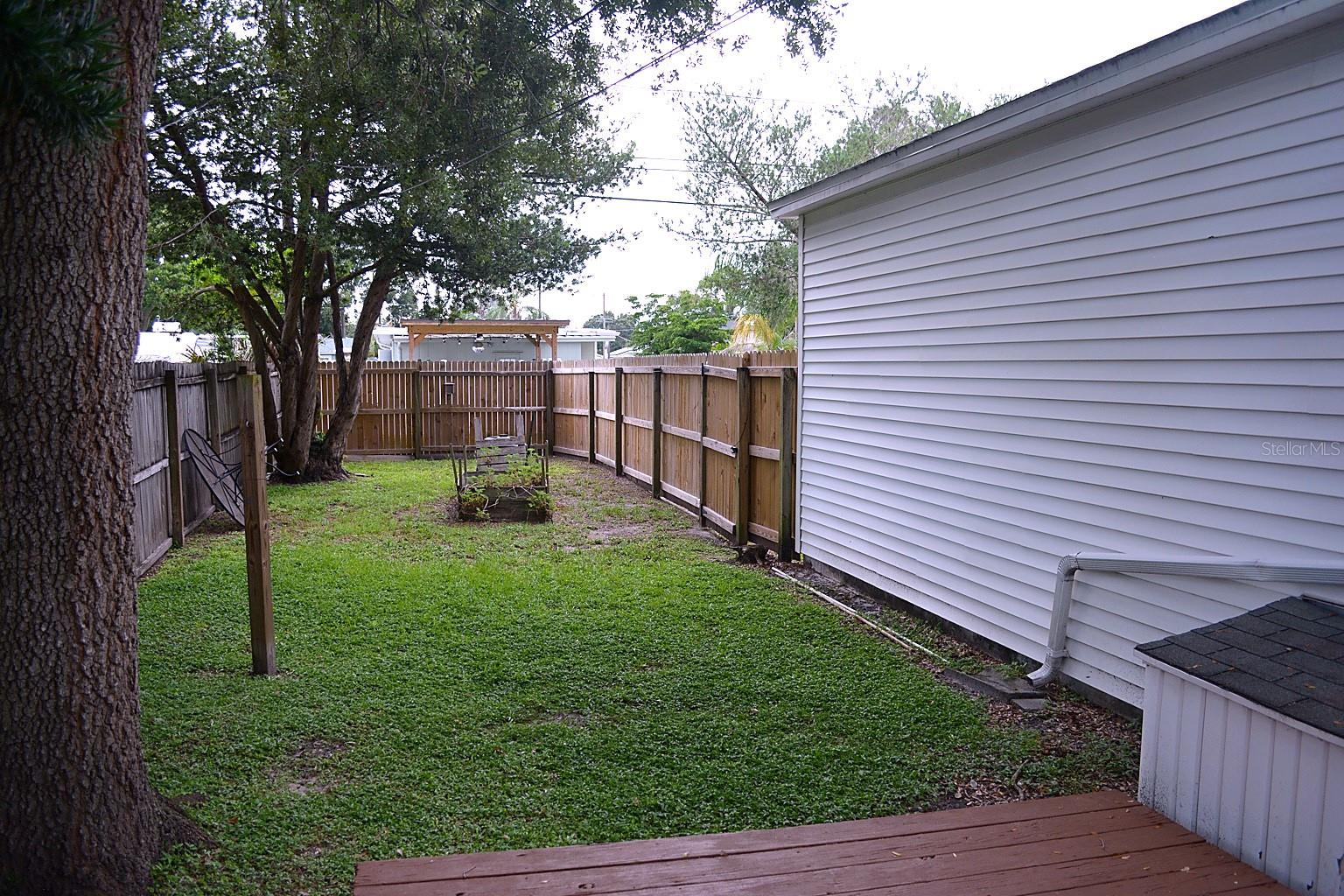 1401 34th Ave N Property Photo 17