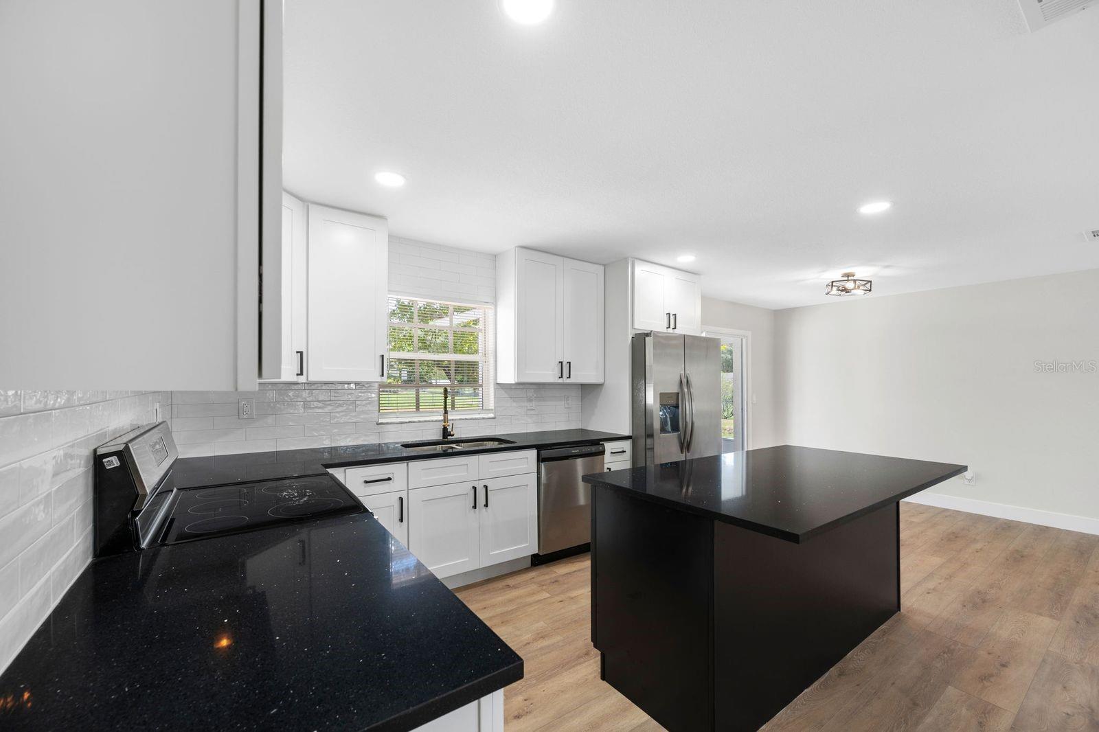 11836 Orange St Property Photo 11