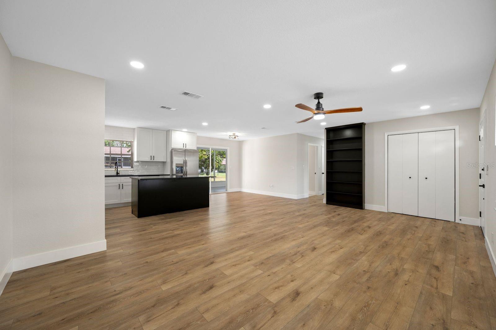 11836 Orange St Property Photo 12