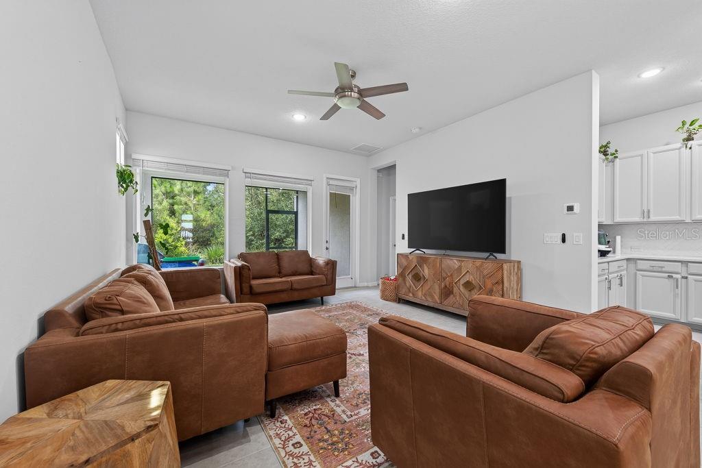 28583 Cozy Creek Dr Property Photo 7