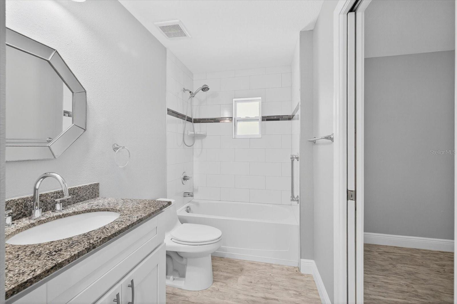 8914 N Lynn Ave Property Photo 53