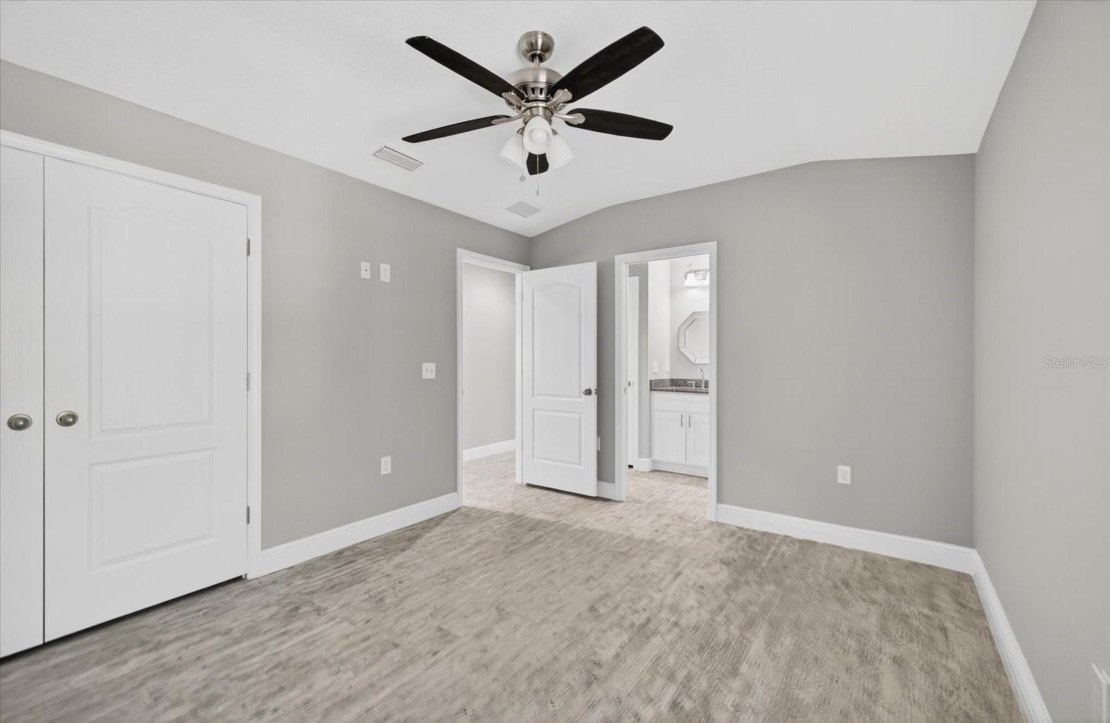 8914 N Lynn Ave Property Photo 55