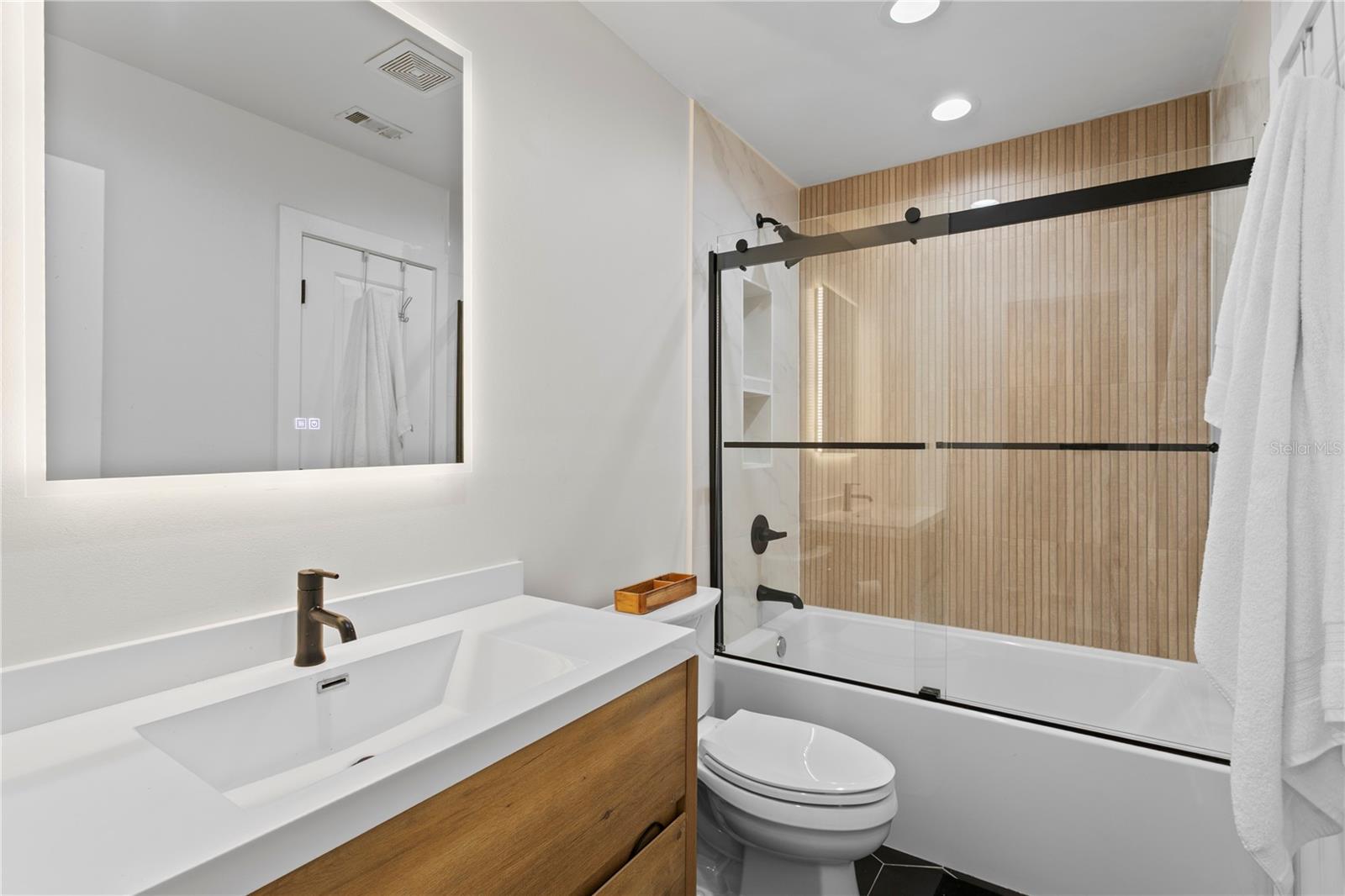 409 S Audubon Ave #2 Property Photo 23