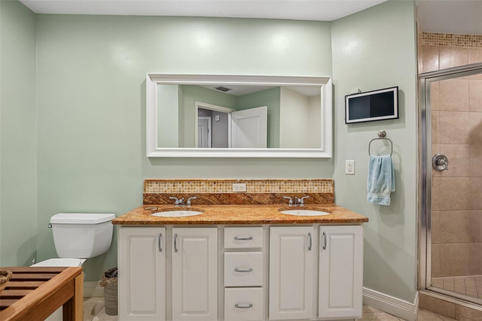1209 E Cumberland Ave #603 Property Photo 22