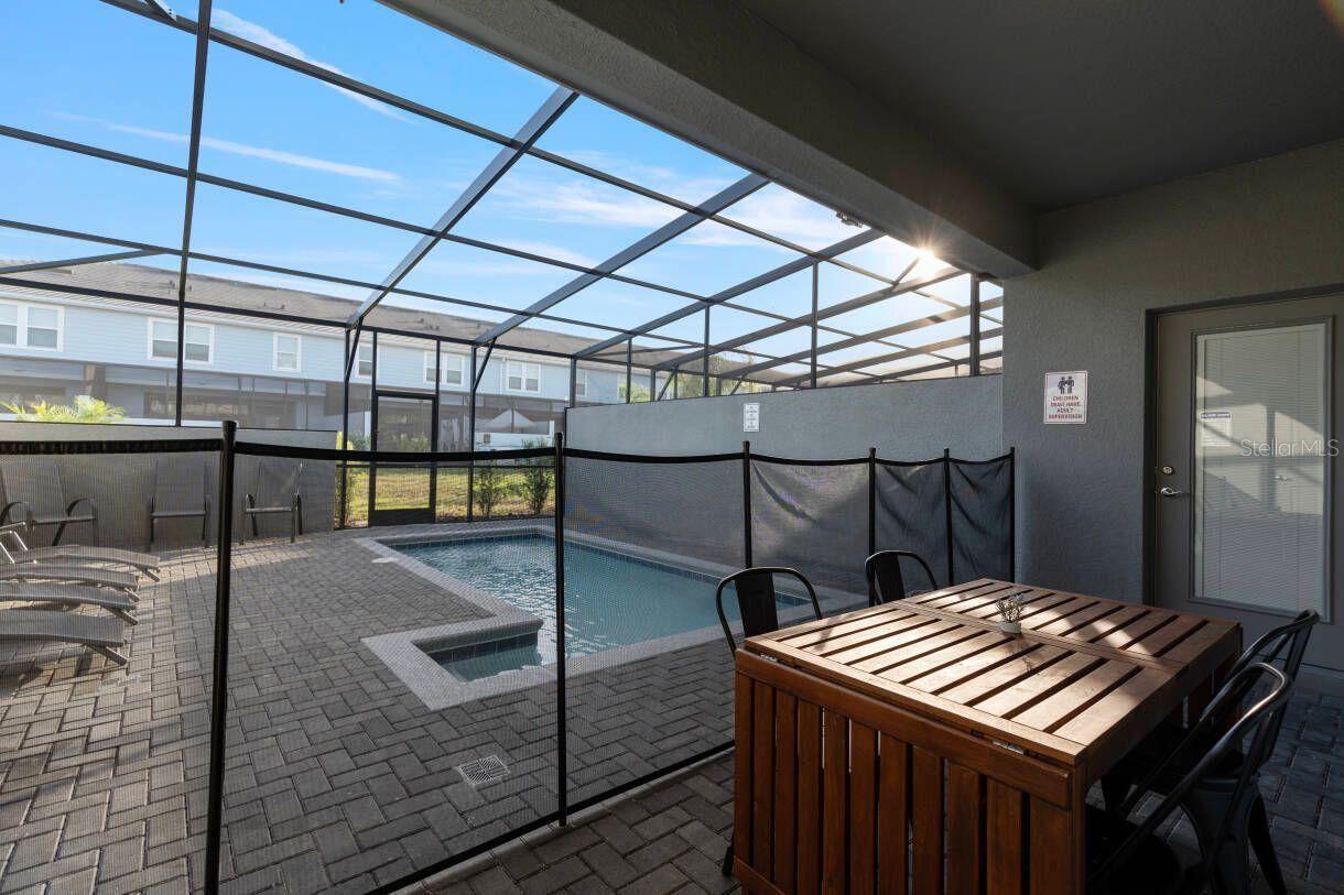 7108 Oakmoss Loop Property Photo 11