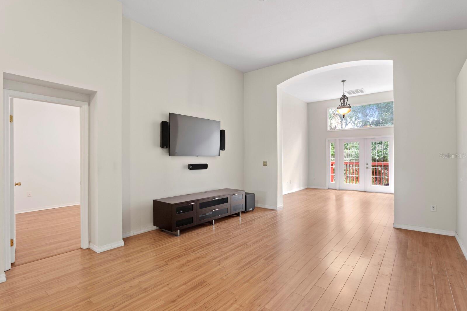 10420 Springrose Dr Property Photo 10