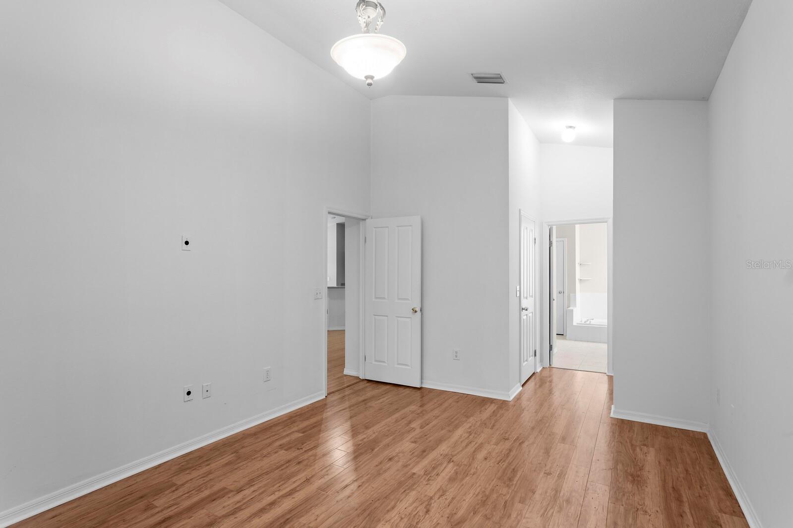 10420 Springrose Dr Property Photo 14