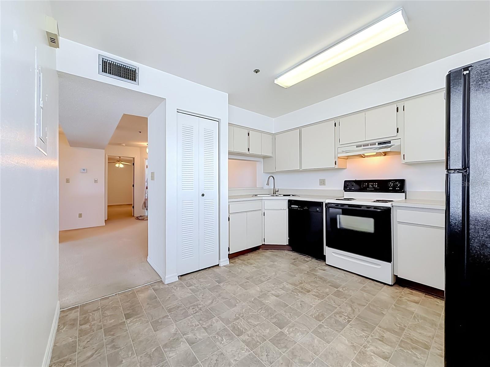 6810 Stones Throw Cir N #13302 Property Photo 16