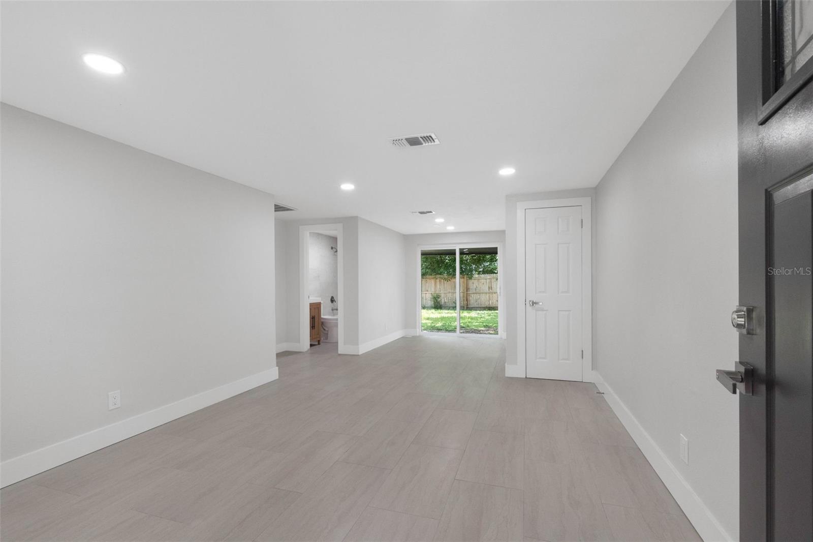 11478 92nd St Property Photo 6