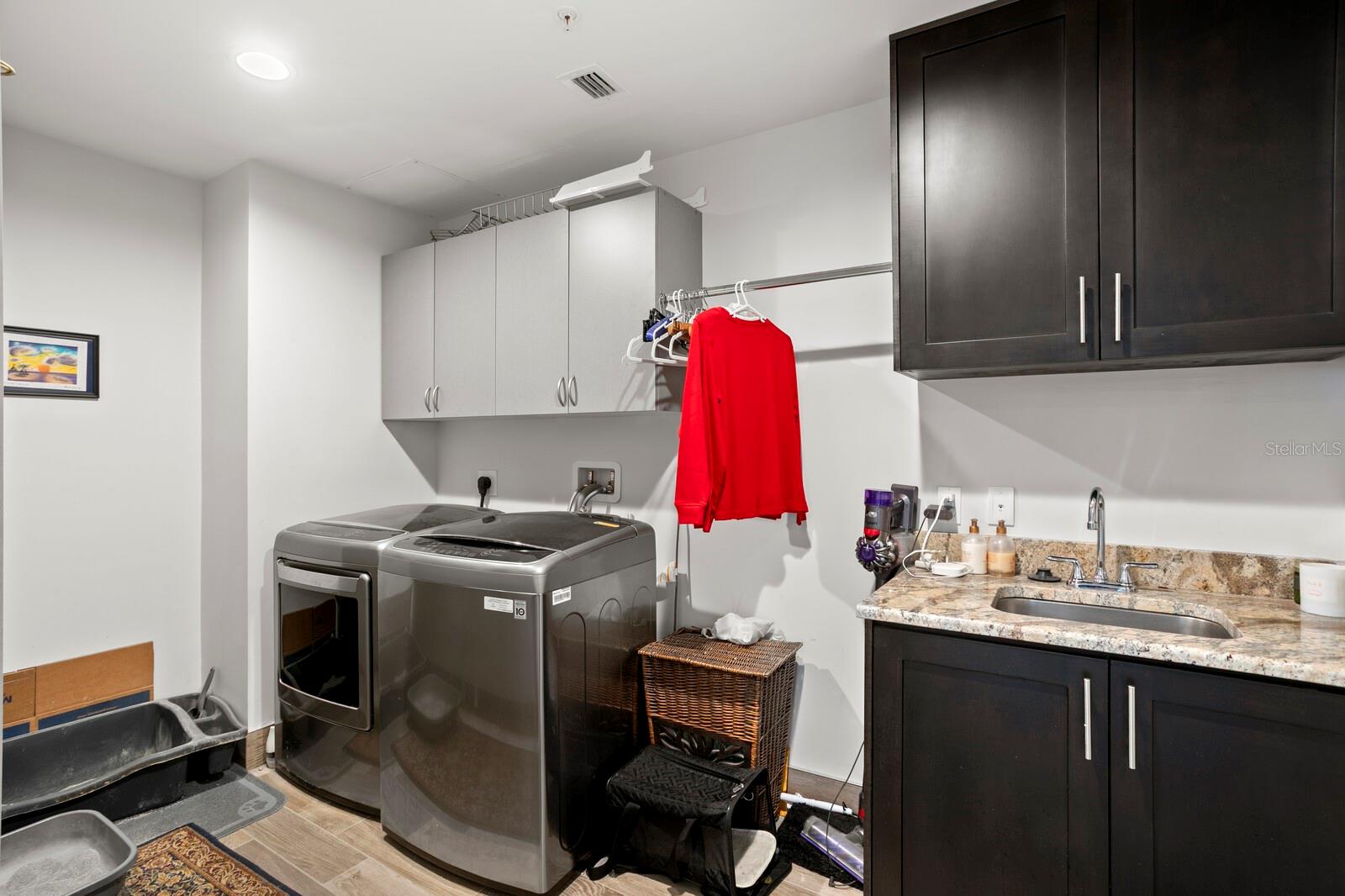 176 4th Ave Ne #1002 Property Photo 36