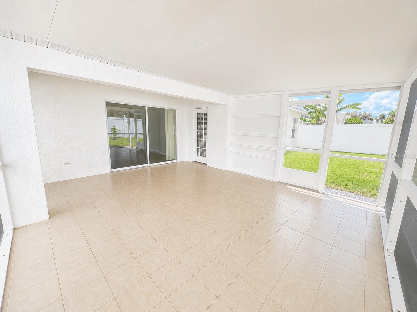 3207 Clover Blossom Cir Property Photo 12