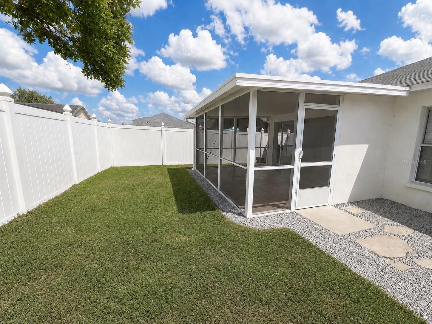 3207 Clover Blossom Cir Property Photo 28