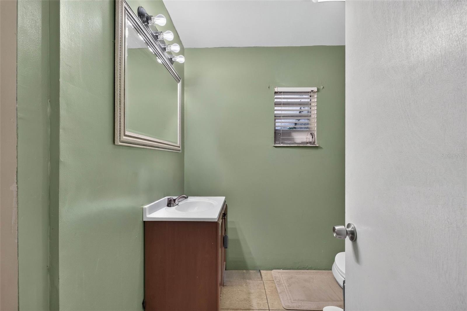 1302 E Sligh Ave Property Photo 36