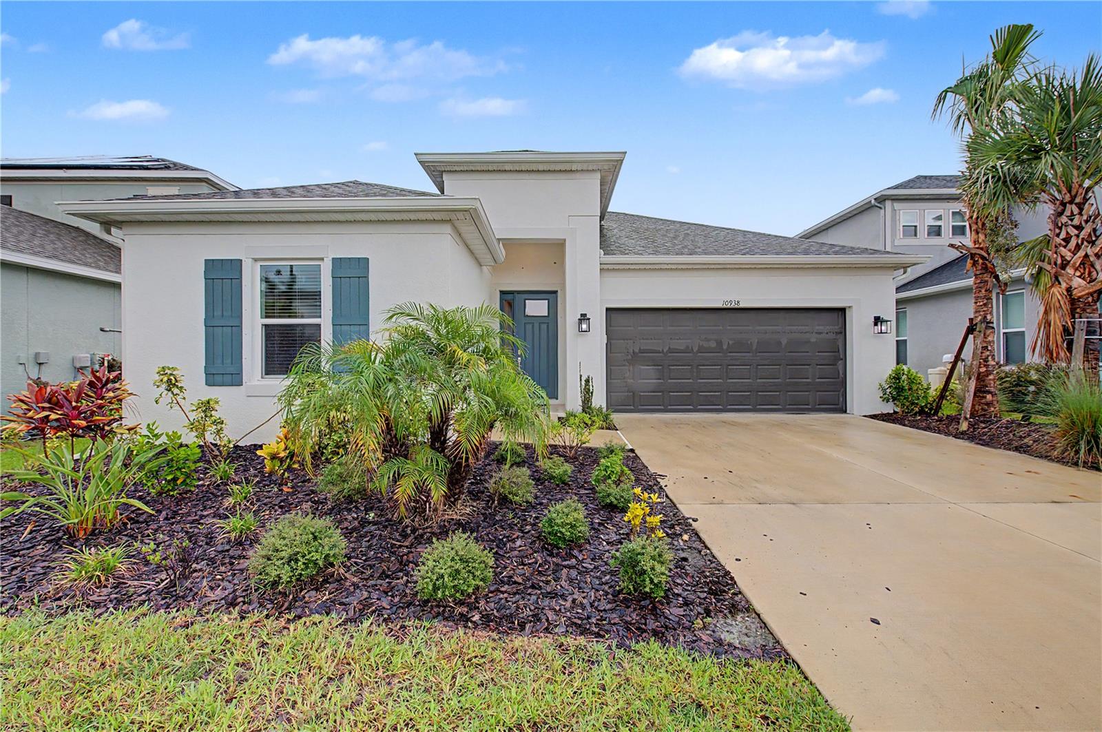10938 Fieldstone Dr Property Photo 1
