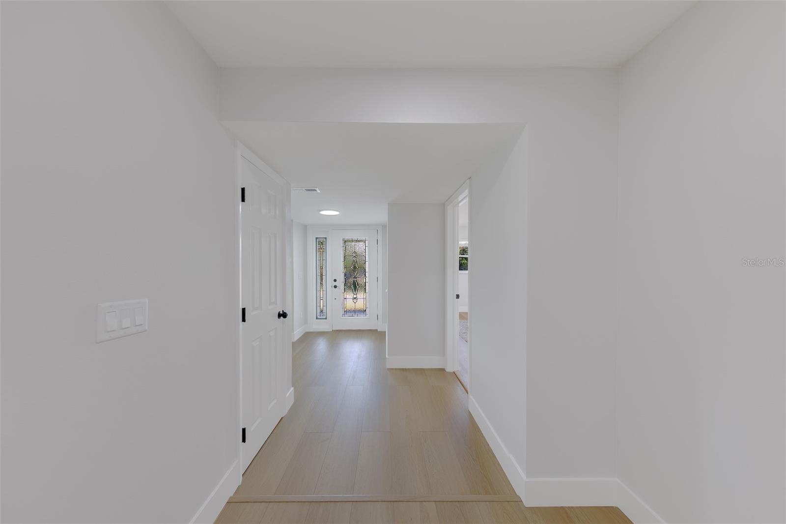 471 Sierra Cir E Property Photo 4