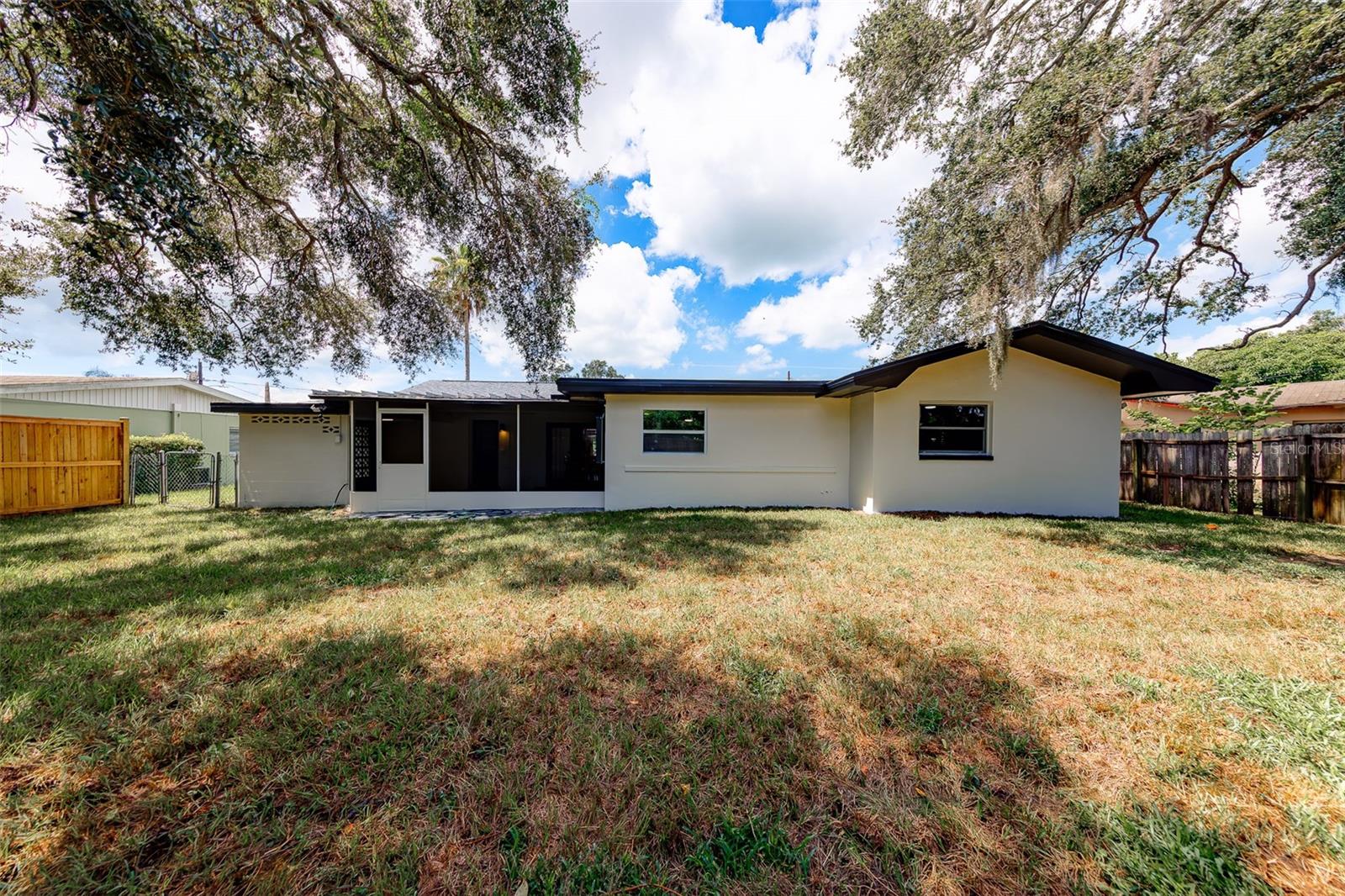 471 Sierra Cir E Property Photo 49