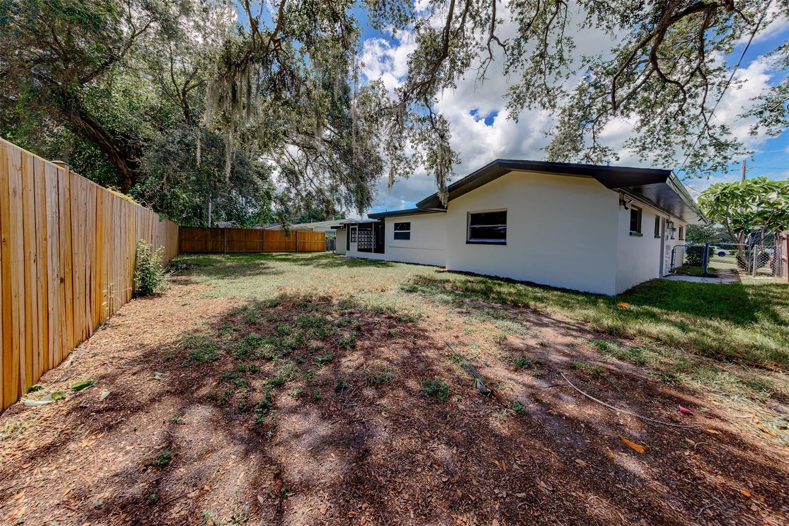 471 Sierra Cir E Property Photo 50
