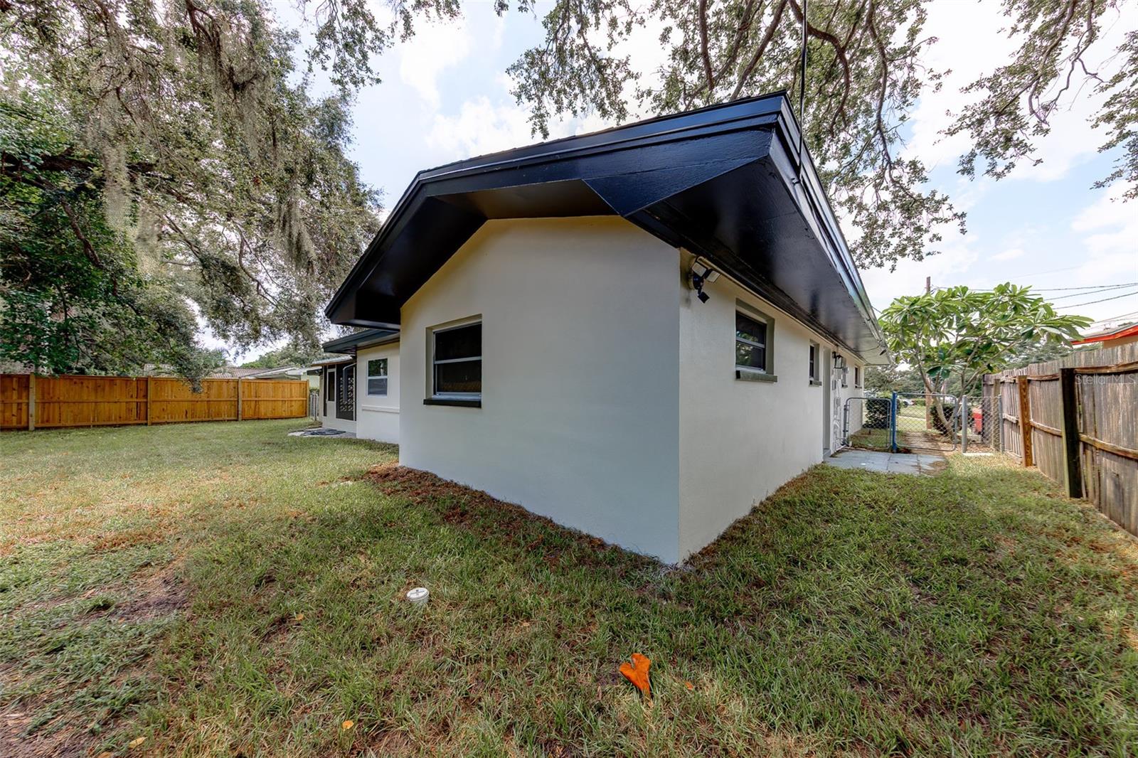 471 Sierra Cir E Property Photo 53