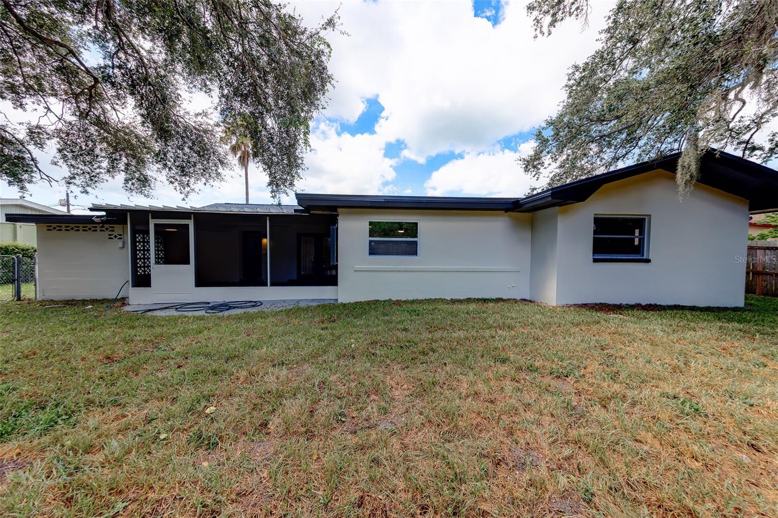 471 Sierra Cir E Property Photo 54