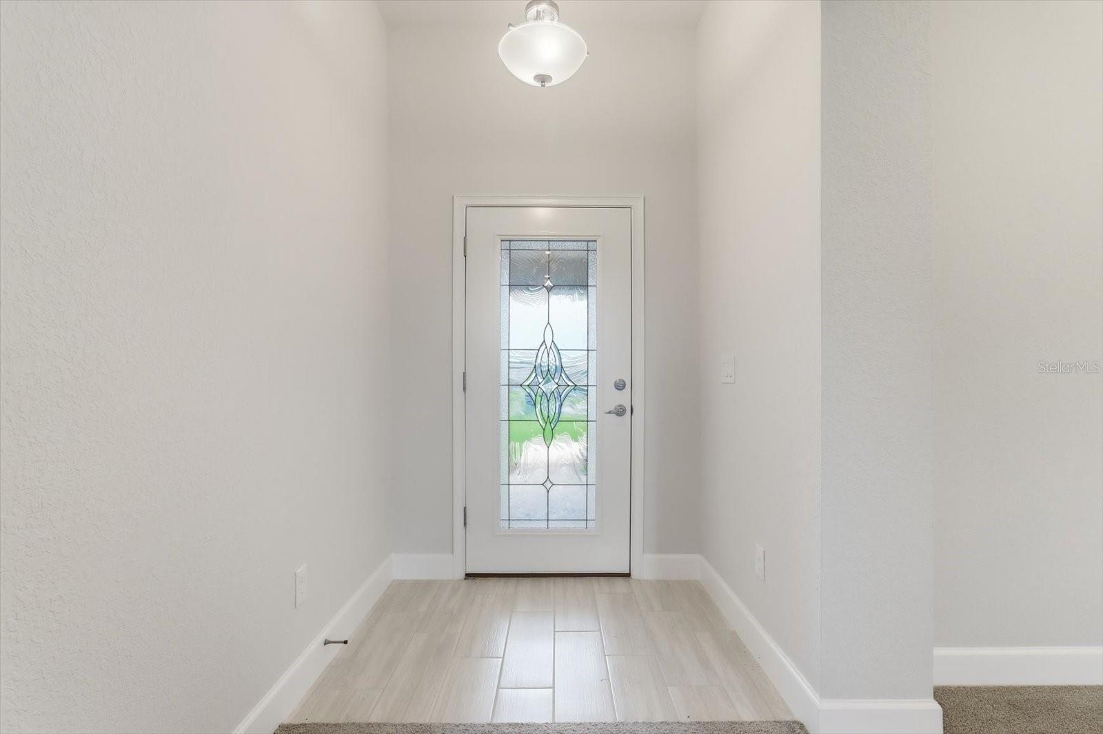 336 W Rexford Dr Property Photo 2