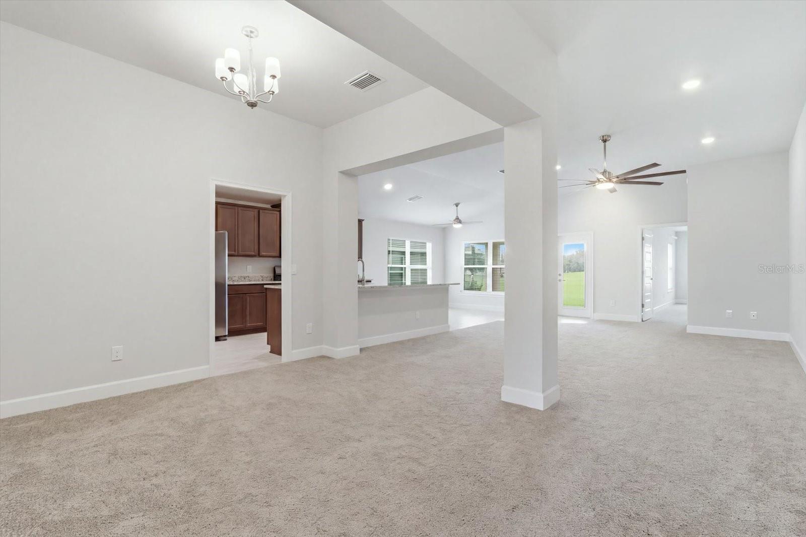 336 W Rexford Dr Property Photo 22