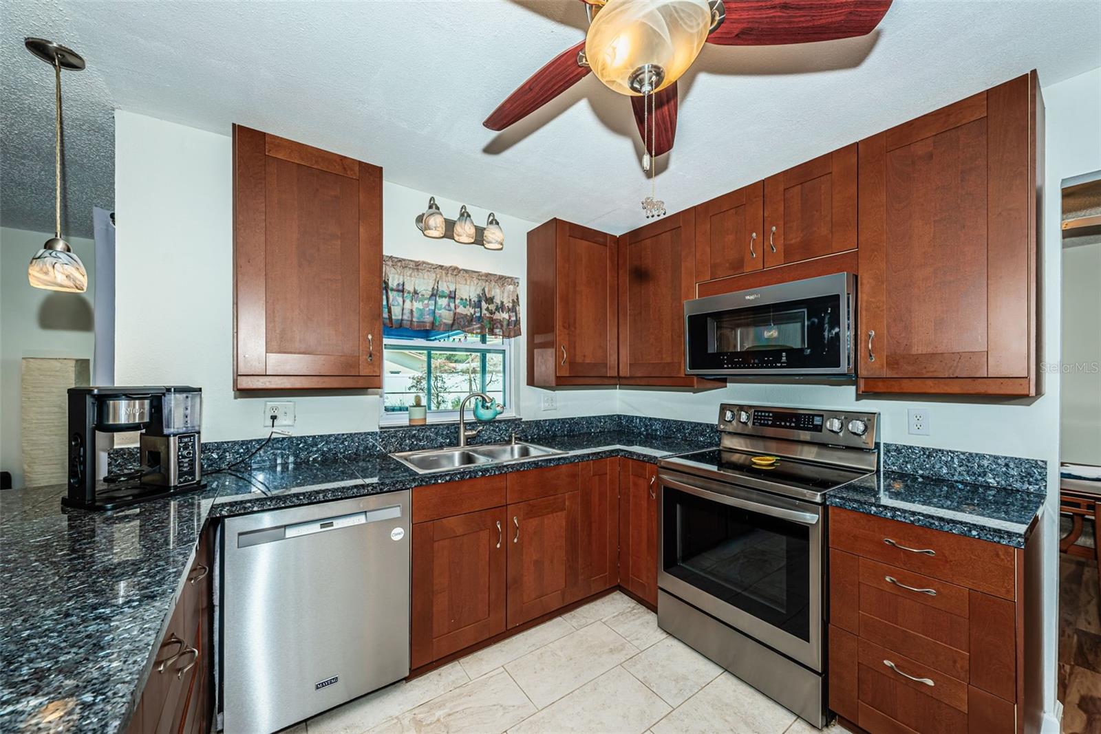 1886 Argile Dr Property Photo 14