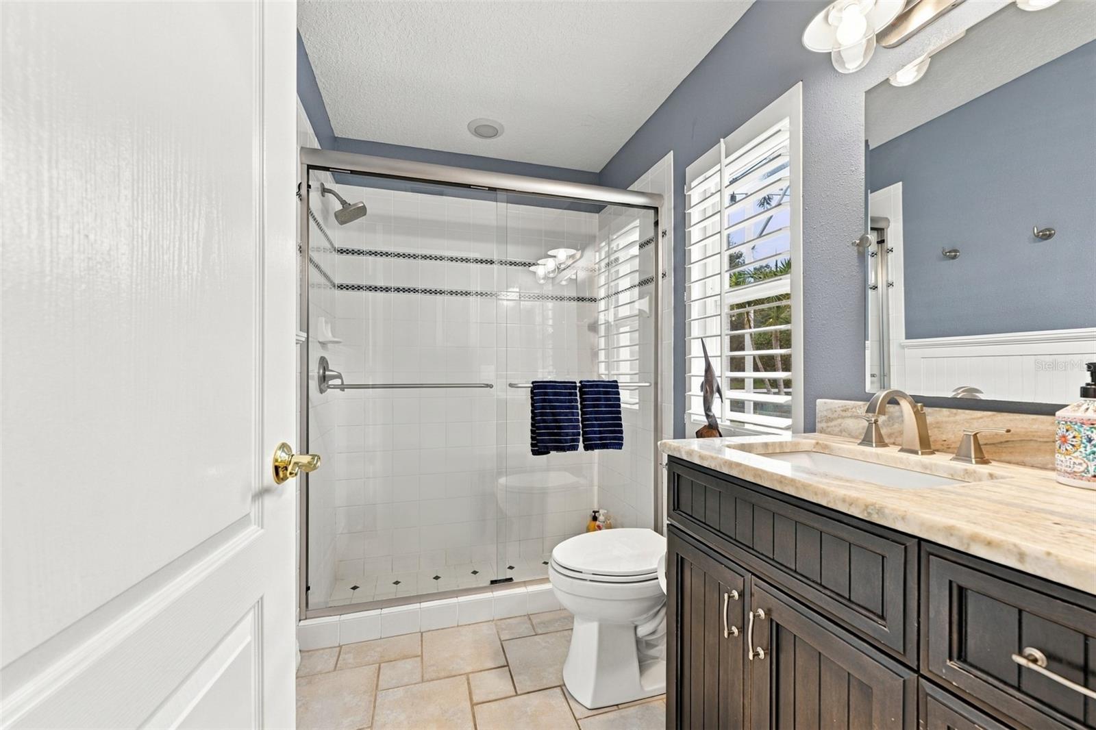 3921 Arlington Dr Property Photo 39