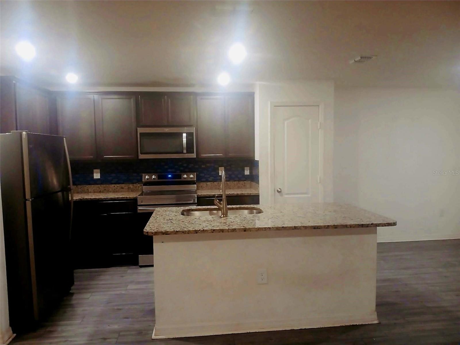 707 Caracara Ct Property Photo 2