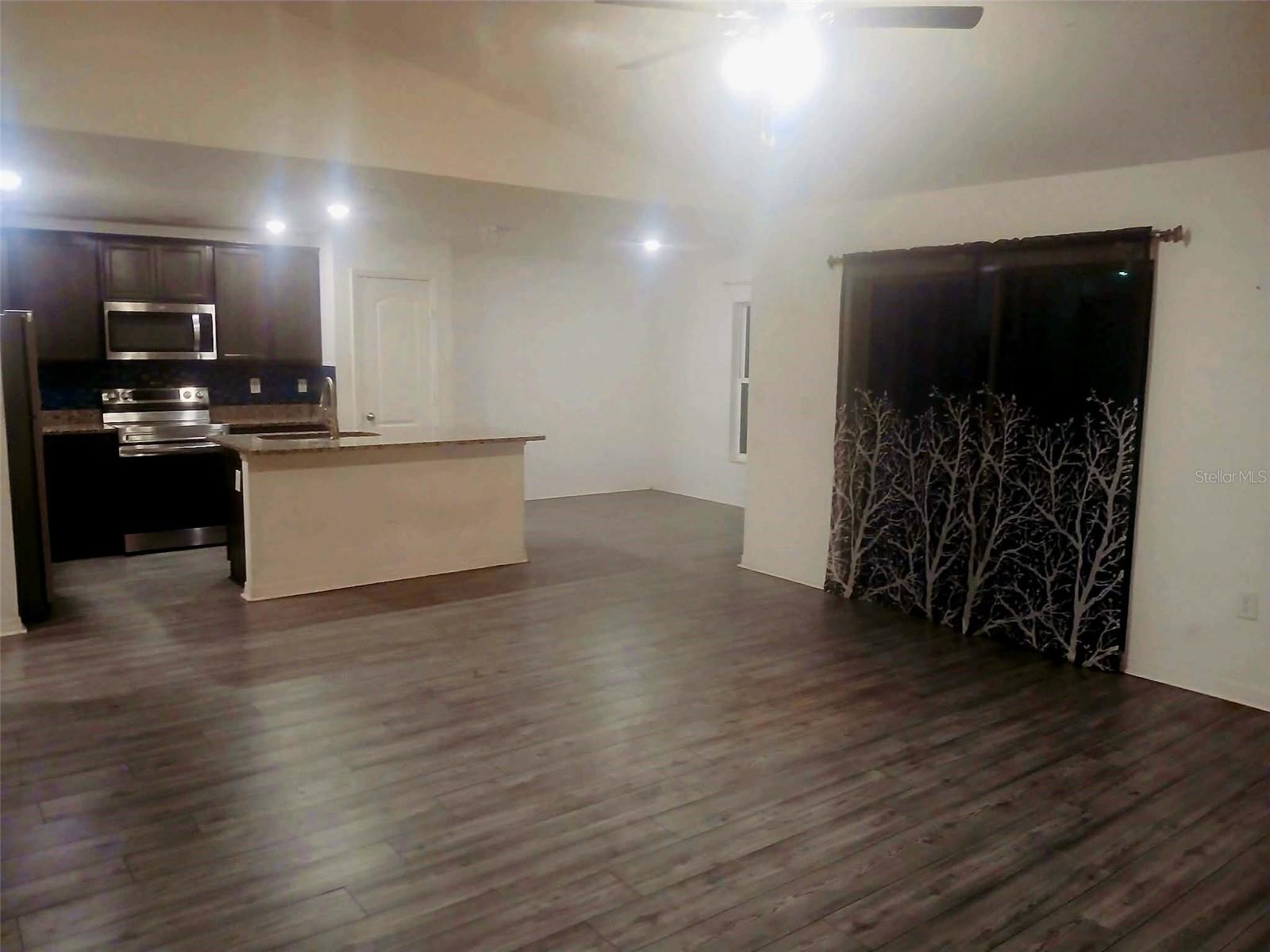707 Caracara Ct Property Photo 9