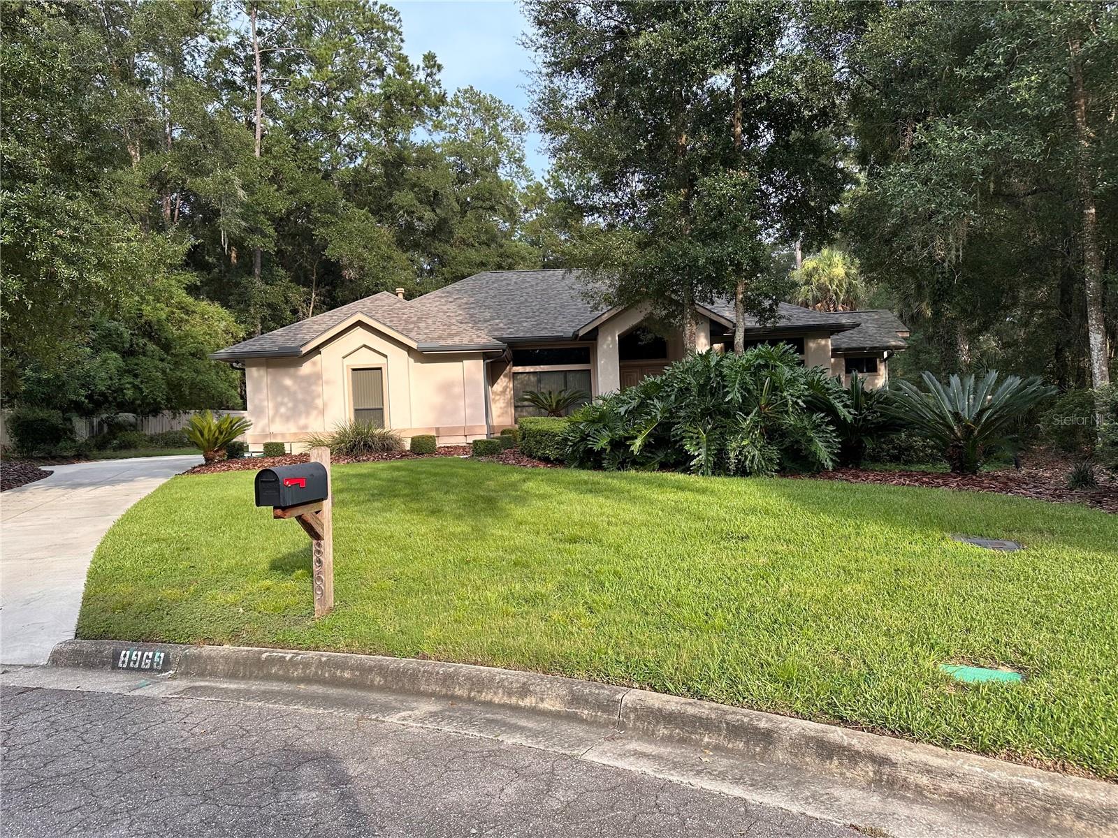 8969 SW 44TH LN Property Photo 1
