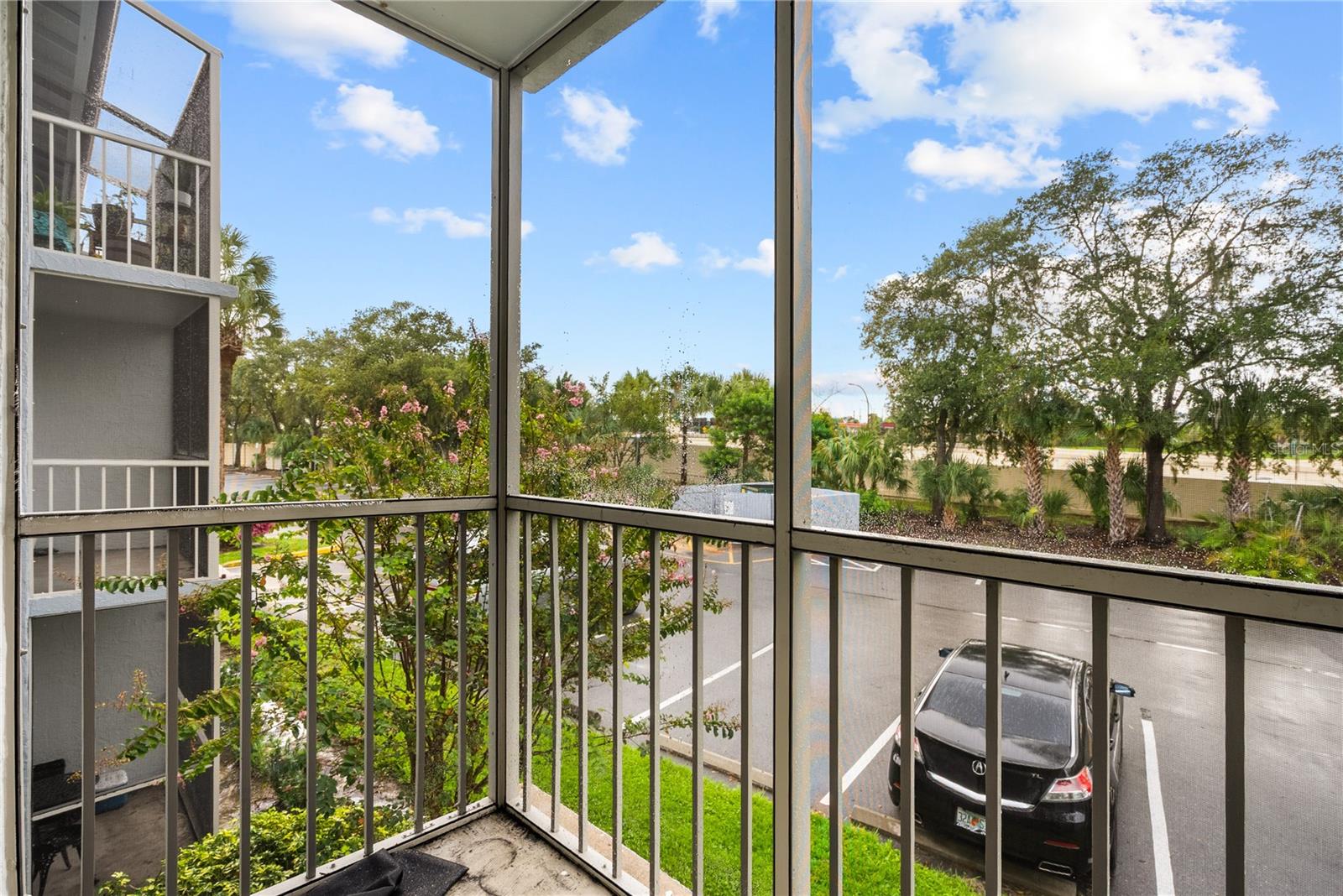 109 Oyster Bay Cir #220 Property Photo 6