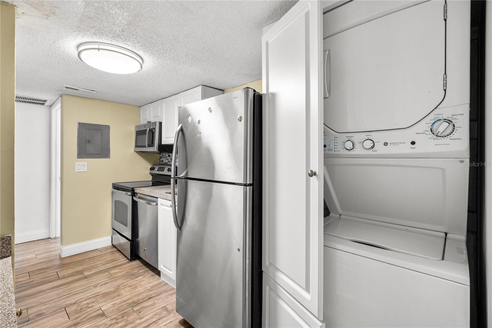 109 Oyster Bay Cir #220 Property Photo 22