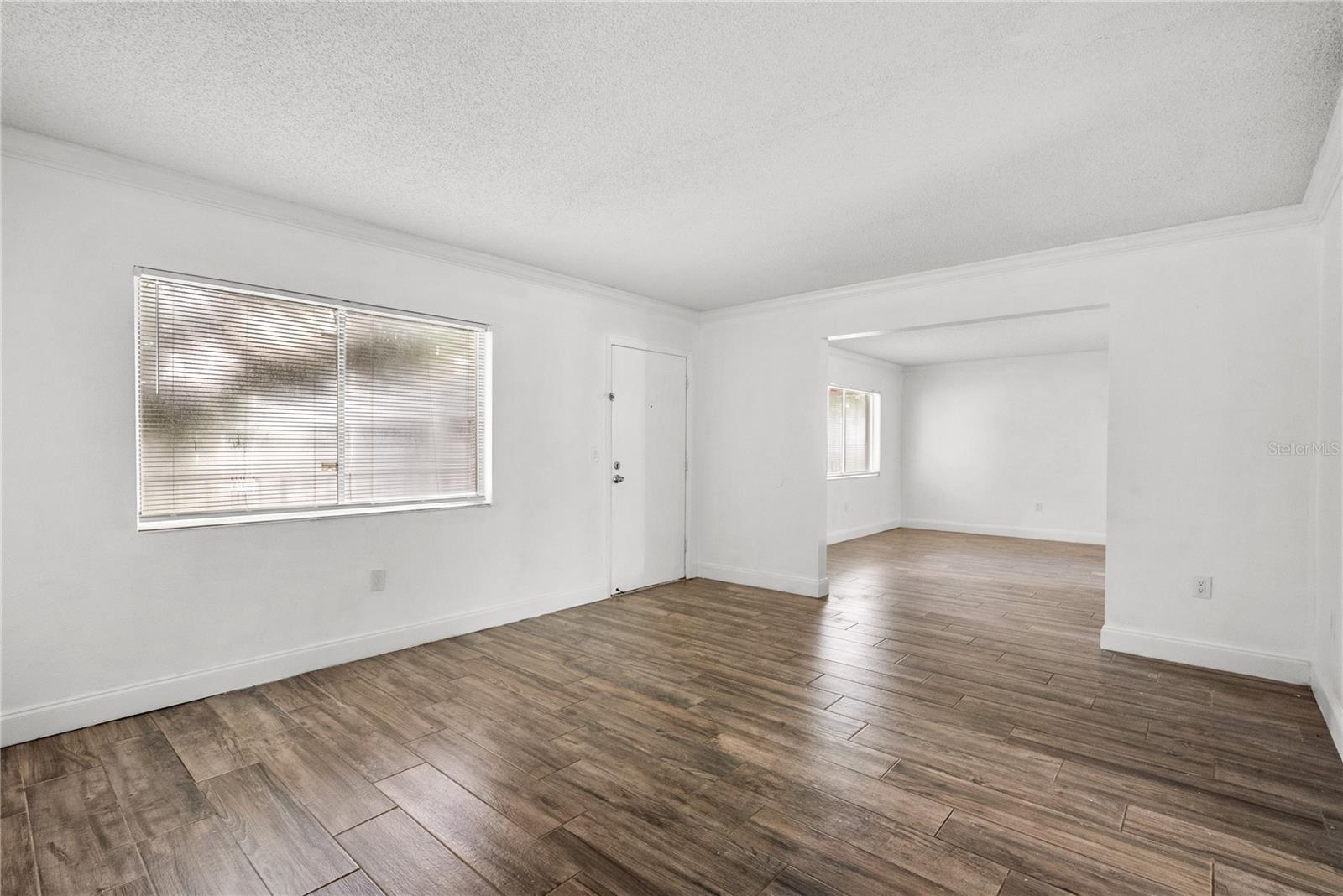 109 Oyster Bay Cir #220 Property Photo 29