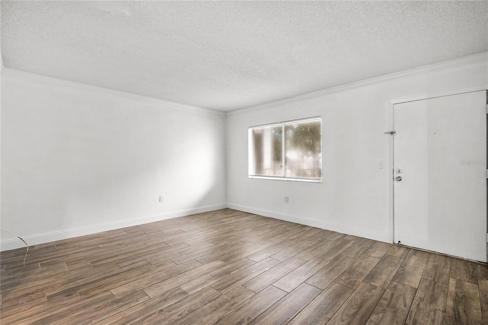 109 Oyster Bay Cir #220 Property Photo 30