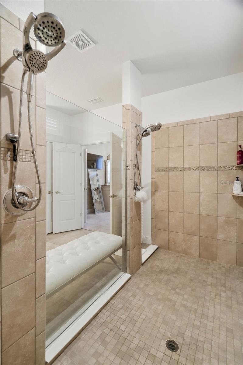 11750 Lake Lucaya Dr Property Photo 21