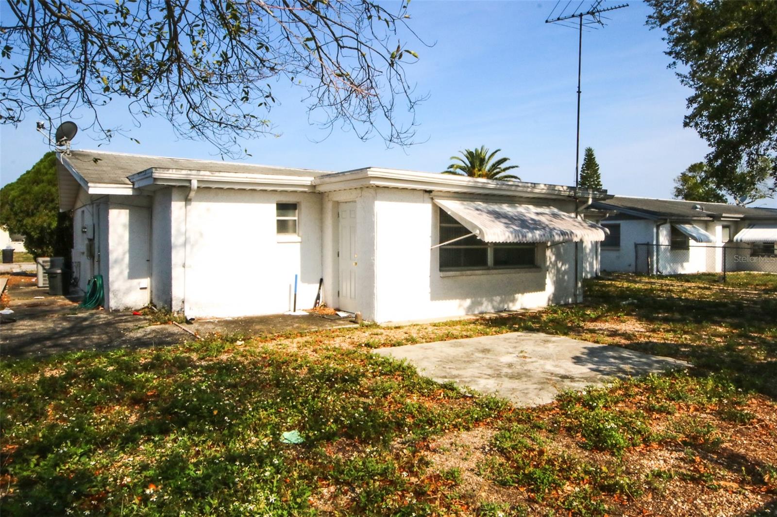 10824 Queens Rd Property Photo 4