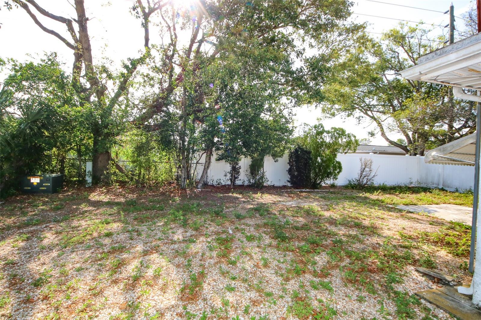 10824 Queens Rd Property Photo 8